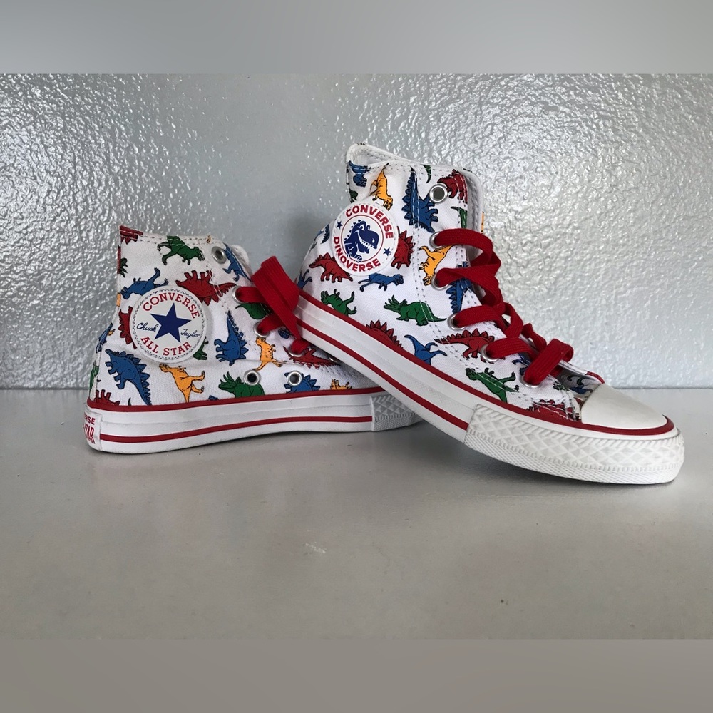 Kid size 1. Converse